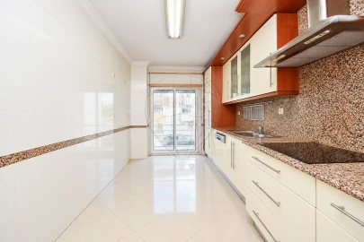 Apartamento T3 para Venda em Odivelas