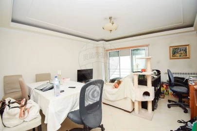 Apartamento T3 para Venda em Odivelas