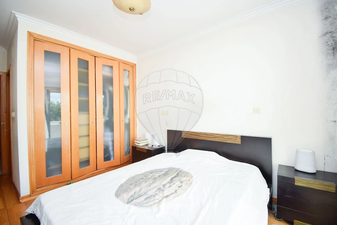 Apartamento T3 para Venda em Odivelas Foto 9