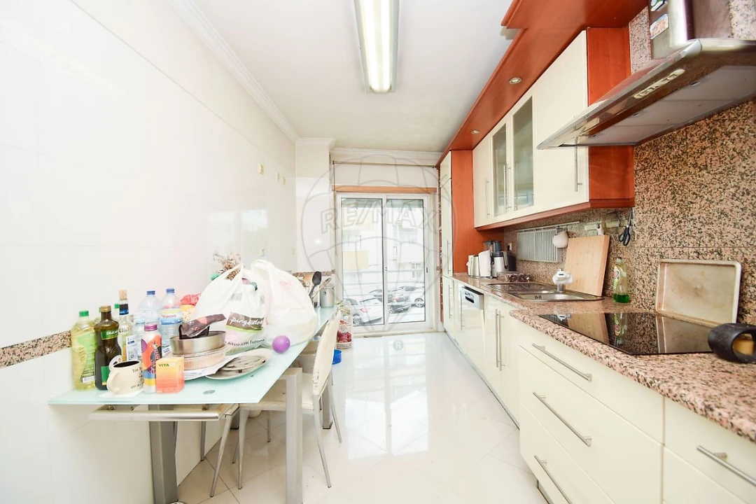 Apartamento T3 para Venda em Odivelas Foto 18