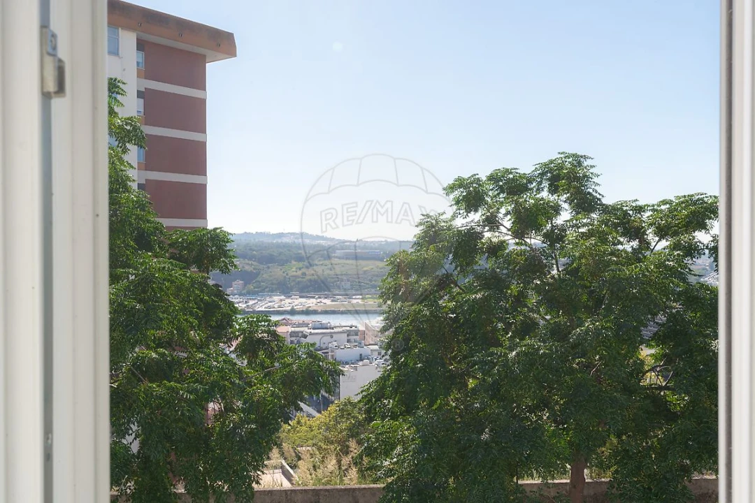 Prédio para Venda em Sé Nova, Santa Cruz, Almedina e São Bartolomeu Foto 23