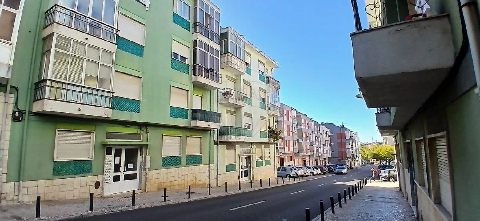 Apartamento T2 para Venda em Cacém e São Marcos Foto 2