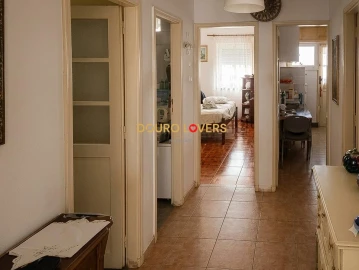 Apartamento T1 para Venda em Oliveira do Douro