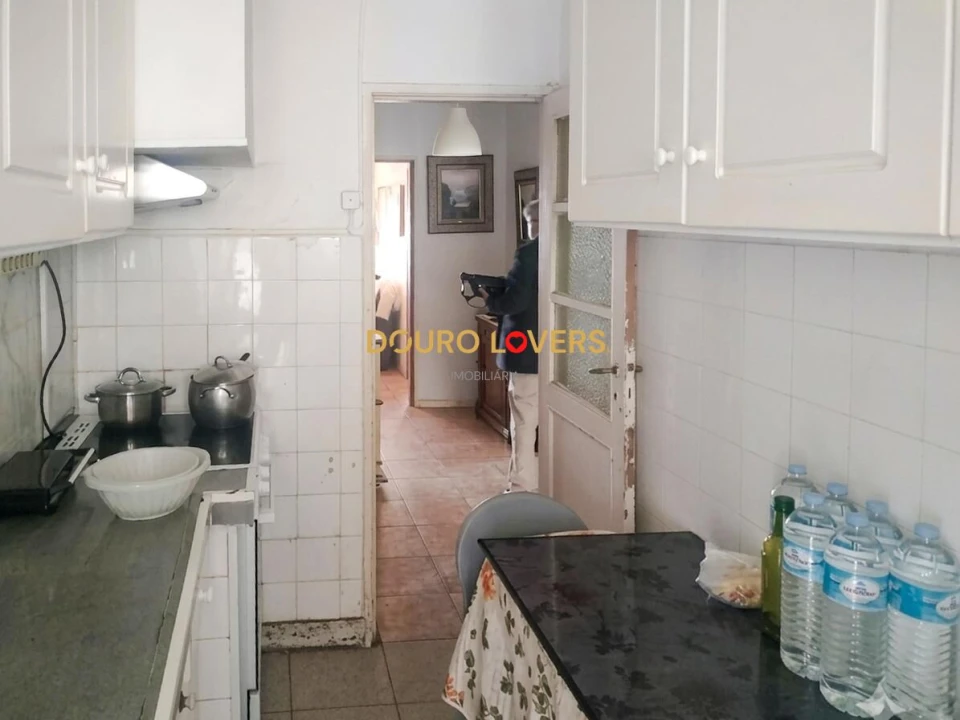 Apartamento T1 para Venda em Oliveira do Douro Foto 5