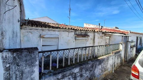 Moradia T4 para Venda em Ferreira do Alentejo e Canhestros