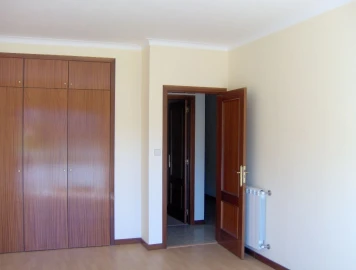 Apartamento T3 para Venda em Paredes de Coura e Resende