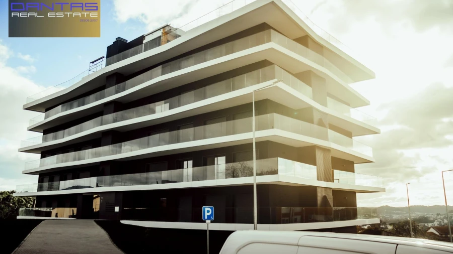Apartamento T3 para Venda em Ferreiros e Gondizalves