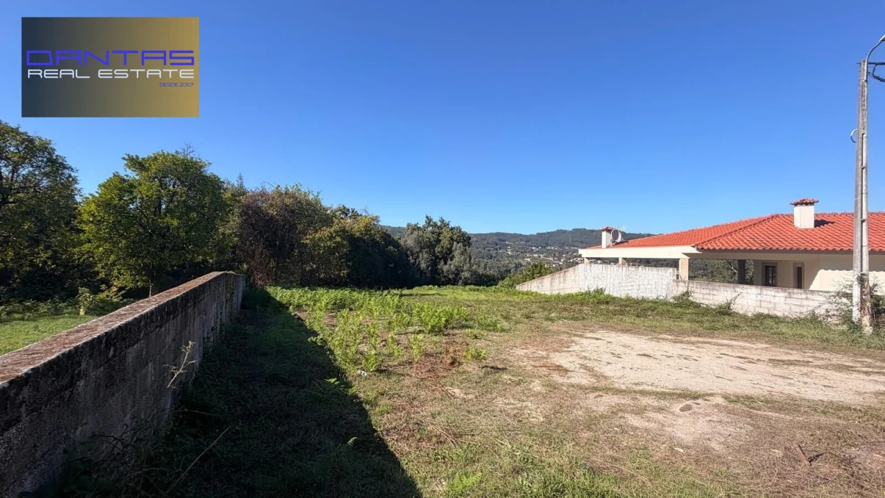 Terreno para Venda em Vila Verde e Barbudo Foto 1