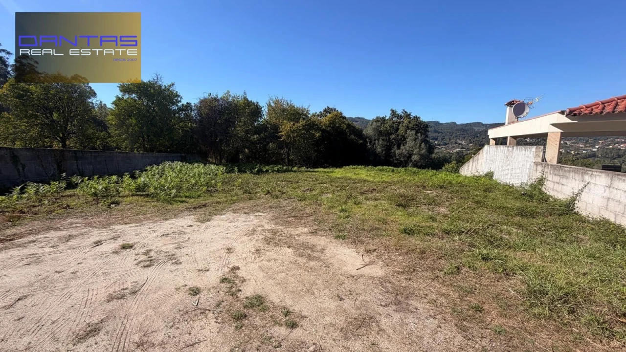 Terreno para Venda em Vila Verde e Barbudo Foto 3