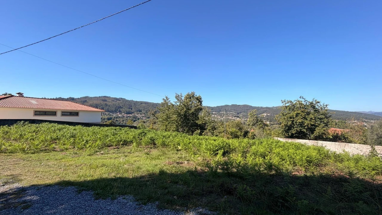 Terreno para Venda em Vila Verde e Barbudo Foto 4