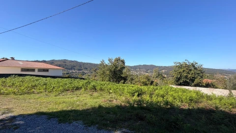 Terreno para Venda em Vila Verde e Barbudo