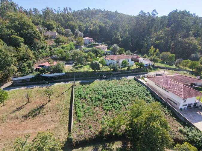 Terreno para Venda em Vila Verde e Barbudo Foto 3