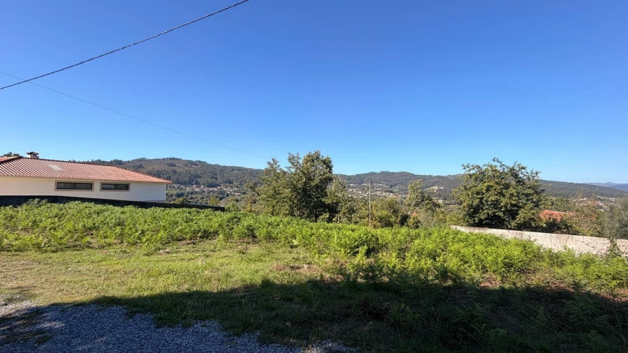Terreno para Venda em Vila Verde e Barbudo Foto 4