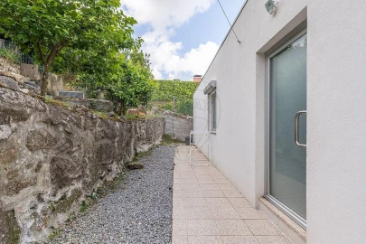 Moradia T3 para Venda em Santo Tirso, Couto (Santa Cristina e São Miguel) e Burgães