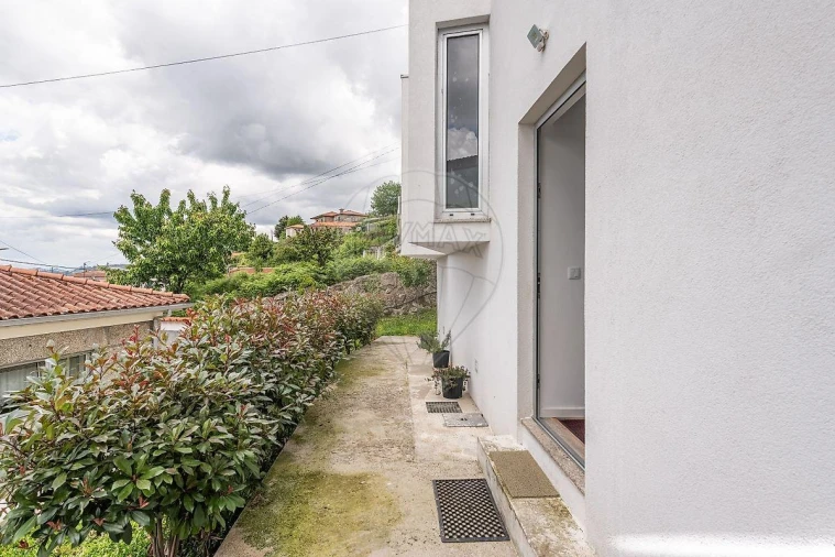 Moradia T3 para Venda em Santo Tirso, Couto (Santa Cristina e São Miguel) e Burgães Foto 21