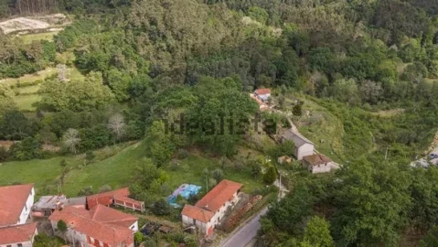 Terreno para Venda em Cantelães