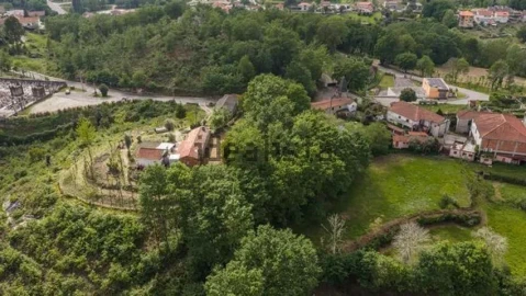 Terreno para Venda em Cantelães