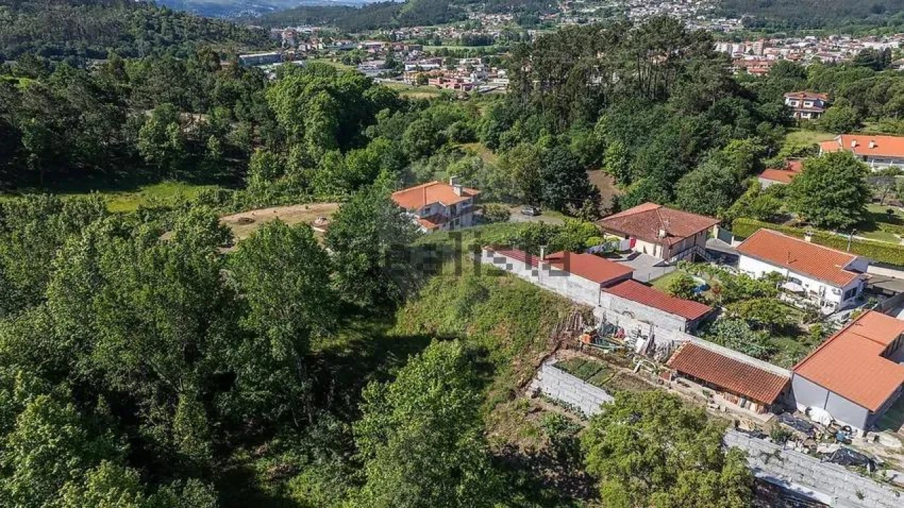 Terreno para Venda em Povoa de Lanhoso (N. Senhora do Amparo) Foto 7