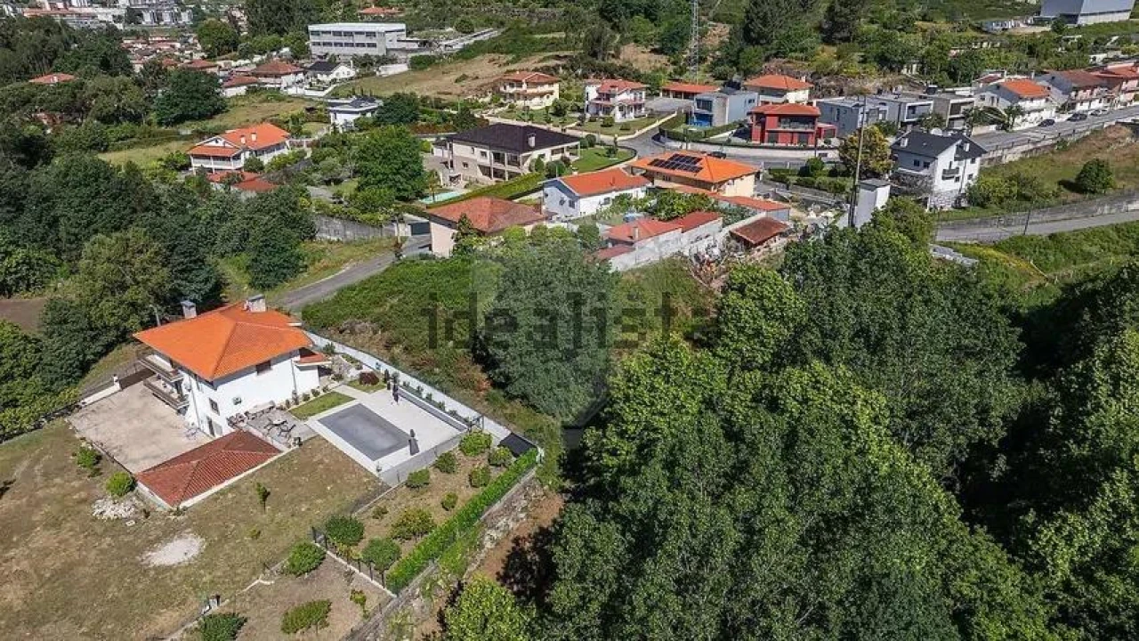 Terreno para Venda em Povoa de Lanhoso (N. Senhora do Amparo) Foto 8