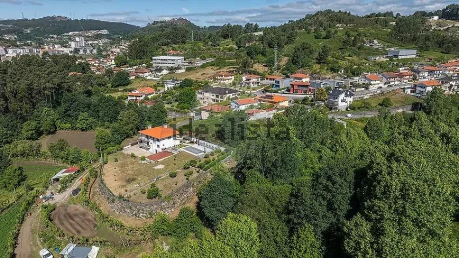 Terreno para Venda em Povoa de Lanhoso (N. Senhora do Amparo) Foto 13