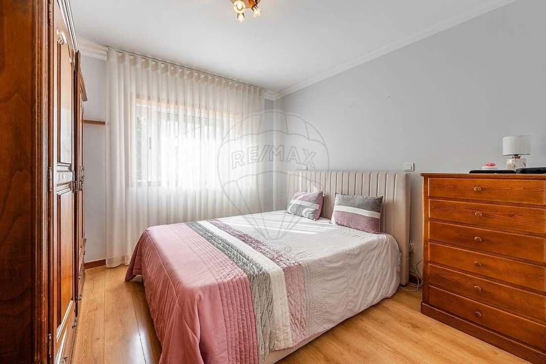 Apartamento T3 para Venda em Castêlo da Maia Foto 11