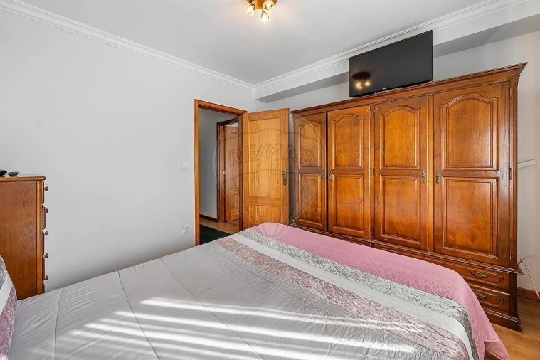 Apartamento T3 para Venda em Castêlo da Maia Foto 12