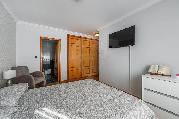 Apartamento T3 para Venda em Castêlo da Maia Foto 15