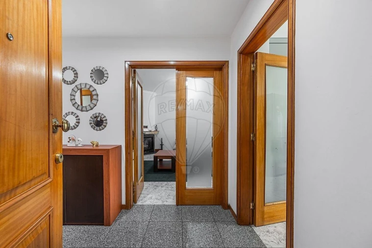 Apartamento T3 para Venda em Castêlo da Maia Foto 20
