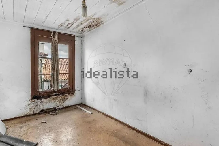 Prédio para Venda em Oliveira, São Paio e São Sebastião Foto 17