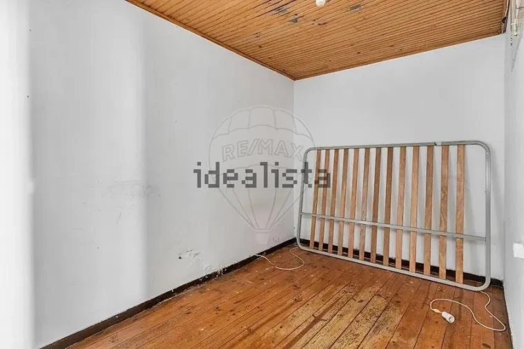 Prédio para Venda em Oliveira, São Paio e São Sebastião Foto 8