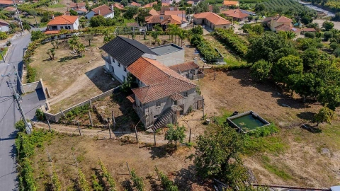 Moradia T4 para Venda em Calheiros