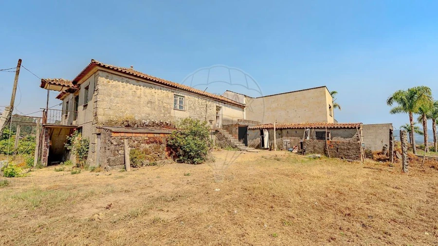 Moradia T4 para Venda em Calheiros