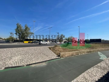 Loja para Venda em Carnide