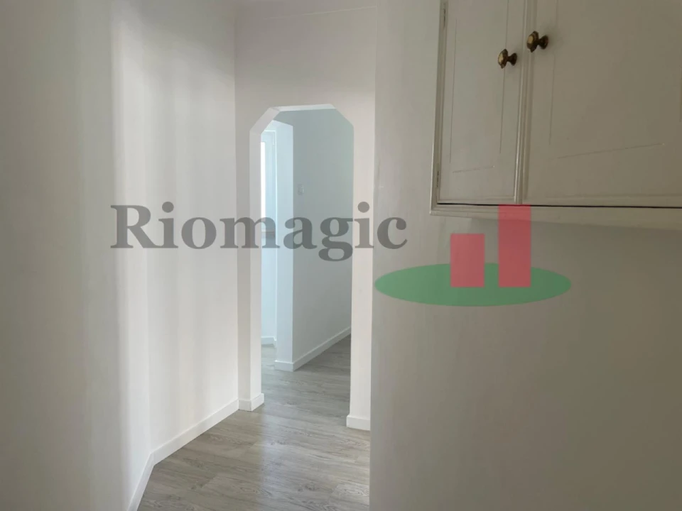 Apartamento T1 para Venda em São Vicente Foto 7