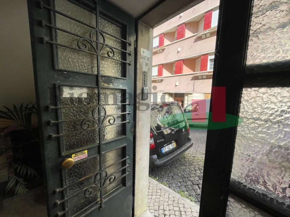 Apartamento T1 para Venda em São Vicente Foto 21