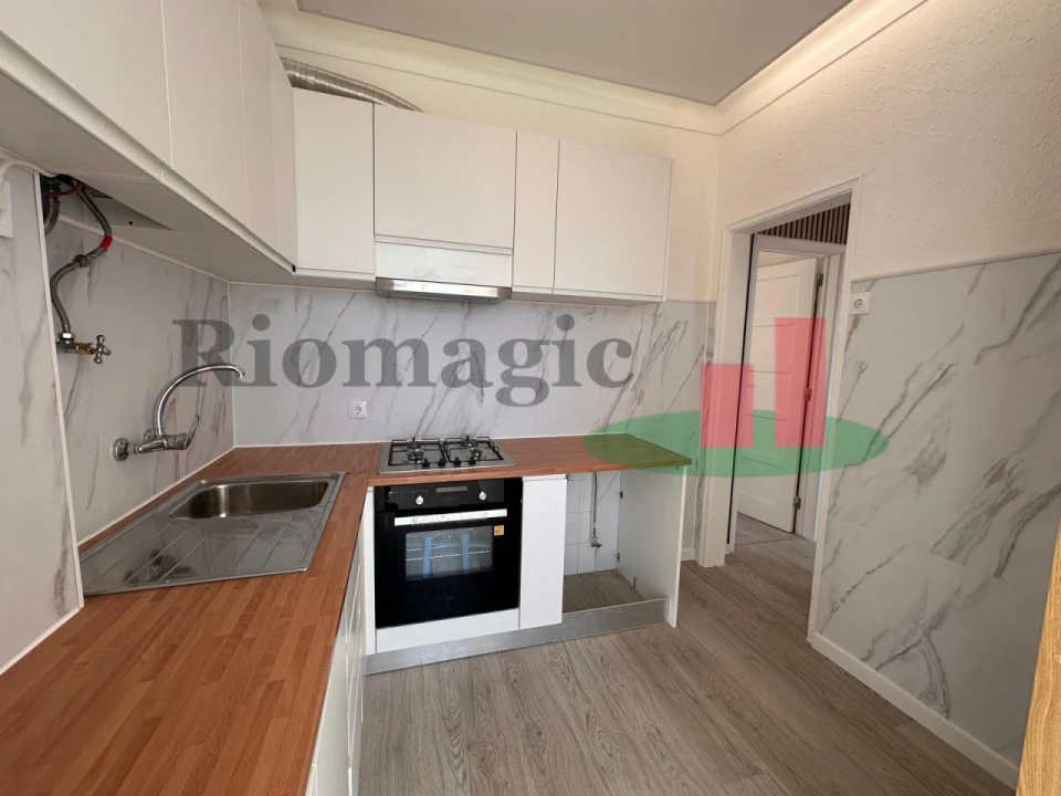 Apartamento T1 para Venda em São Vicente Foto 4