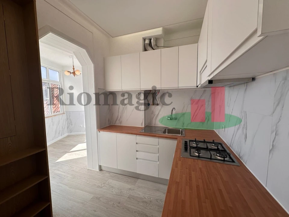 Apartamento T1 para Venda em São Vicente Foto 2
