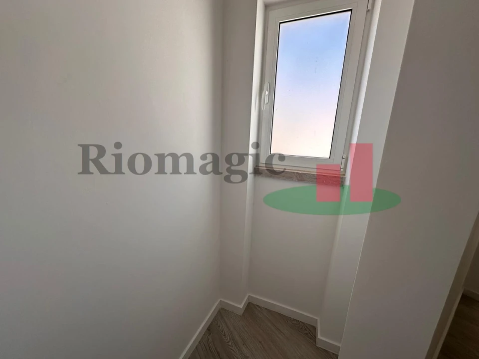 Apartamento T1 para Venda em São Vicente Foto 9