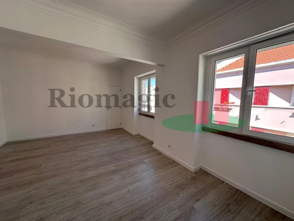 Apartamento T1 para Venda em São Vicente Foto 17