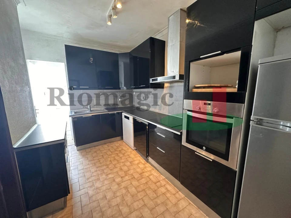 Apartamento T2 para Venda em Algés, Linda-A-Velha e Cruz Quebrada-Dafundo Foto 7