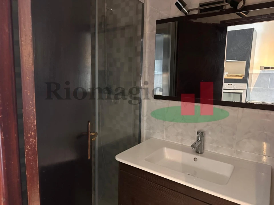 Apartamento T2 para Venda em Algés, Linda-A-Velha e Cruz Quebrada-Dafundo Foto 21