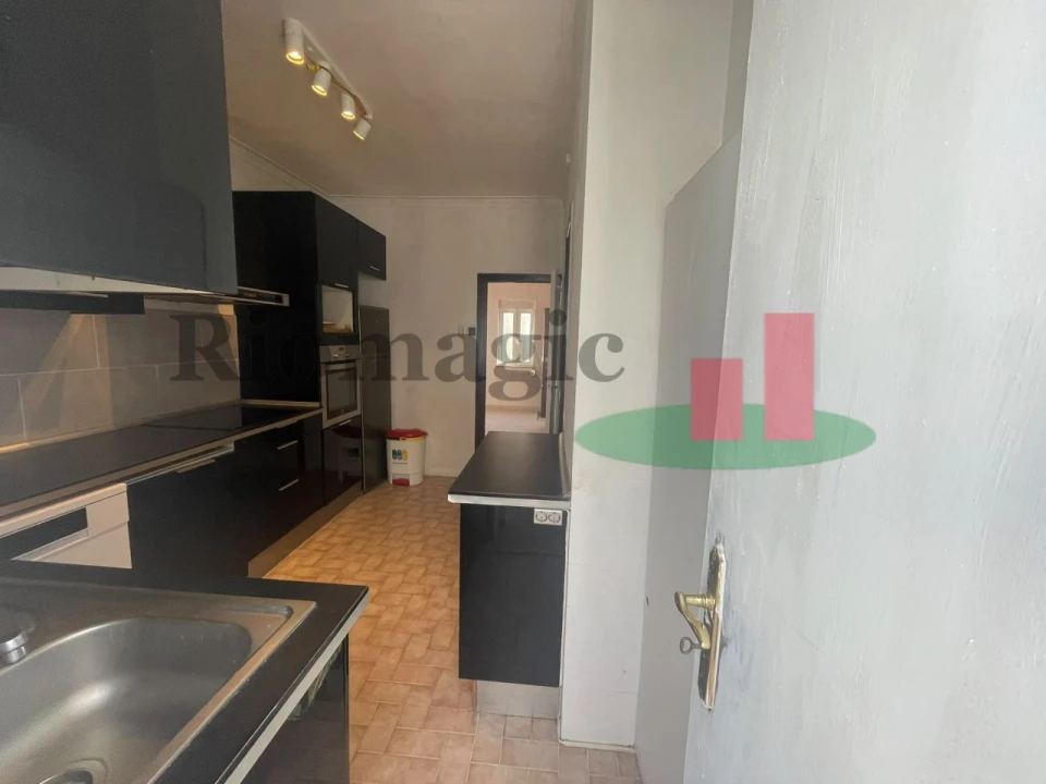 Apartamento T2 para Venda em Algés, Linda-A-Velha e Cruz Quebrada-Dafundo Foto 11