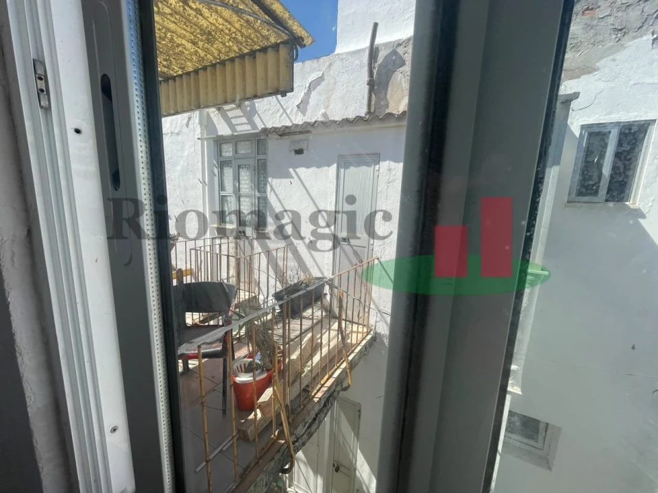 Apartamento T2 para Venda em Algés, Linda-A-Velha e Cruz Quebrada-Dafundo Foto 12