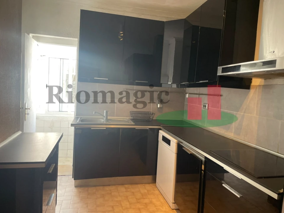 Apartamento T2 para Venda em Algés, Linda-A-Velha e Cruz Quebrada-Dafundo Foto 10