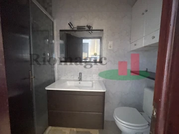 Apartamento T2 para Venda em Algés, Linda-A-Velha e Cruz Quebrada-Dafundo
