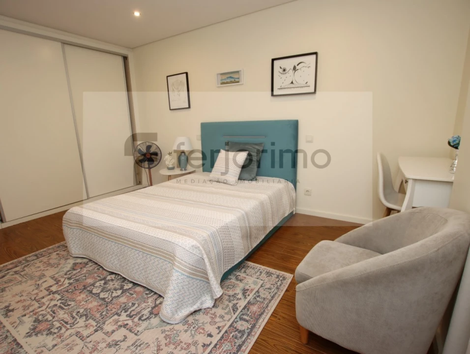 Apartamento T3 para Venda em Urgezes Foto 22