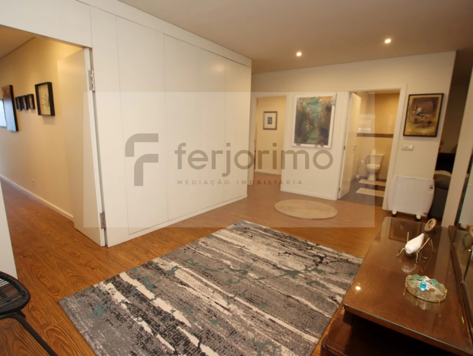 Apartamento T3 para Venda em Urgezes Foto 12