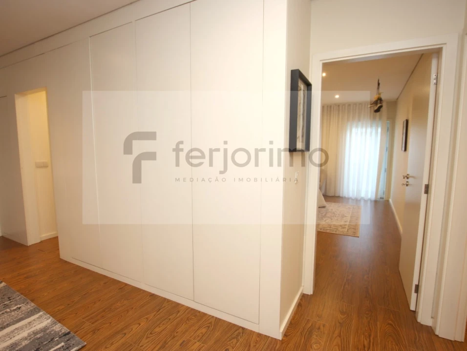 Apartamento T3 para Venda em Urgezes Foto 29