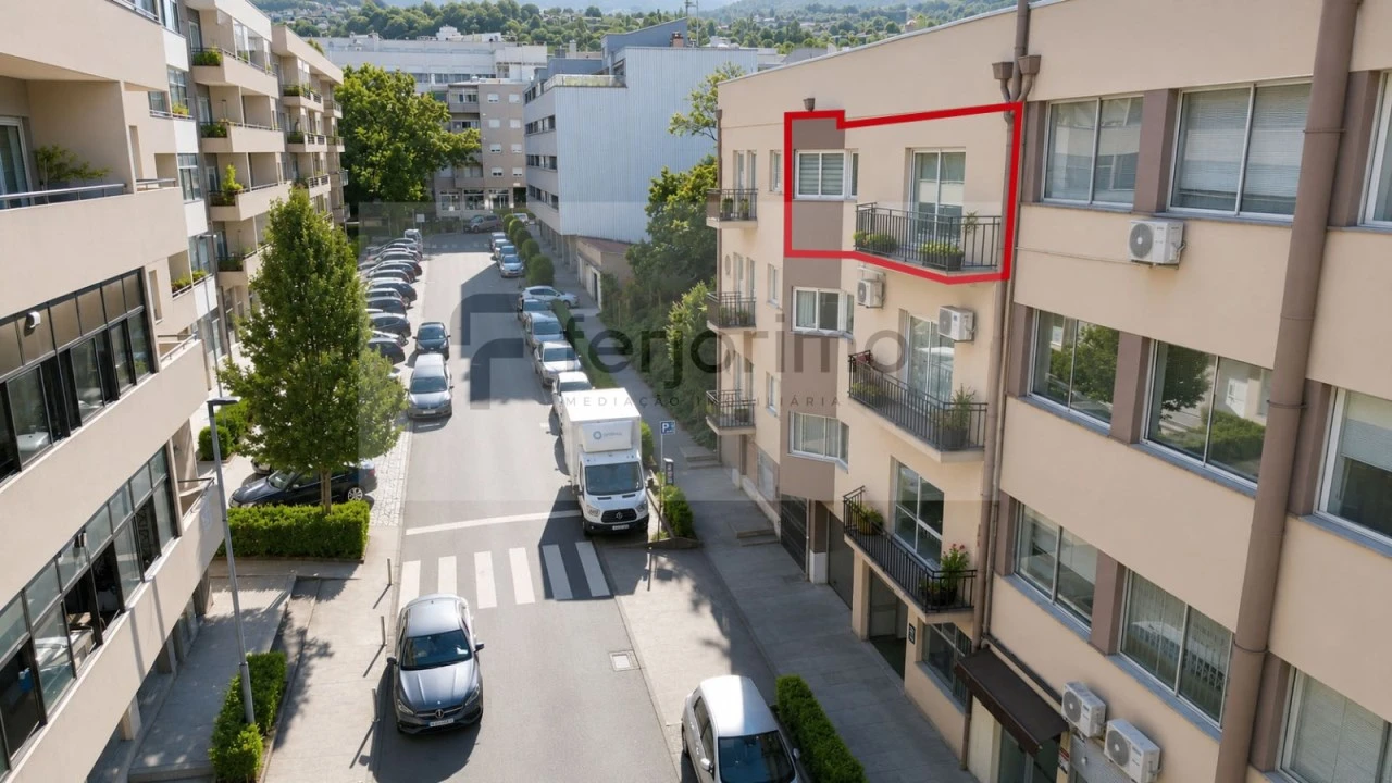 Apartamento T3 para Venda em Urgezes Foto 31