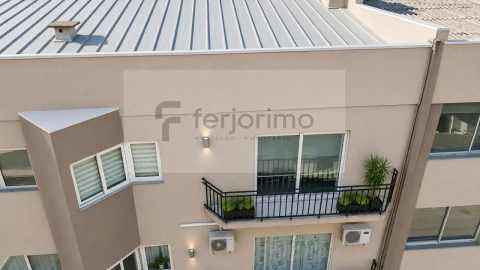 Apartamento T3 para Venda em Urgezes